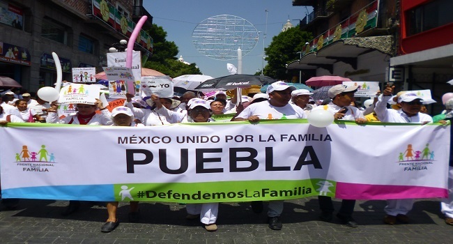 marcha-por-la-familia-puebla