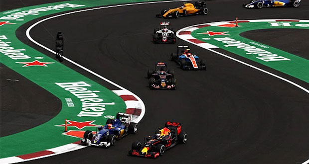 Hamilton gana Gran Premio de México F1 y Checo es décimo. Foto: Sopitas