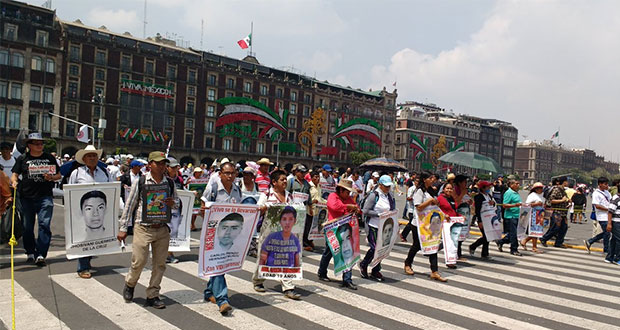 A 48 años, marchan para conmemorar matanza de Tlatelolco. Foto: Twitter @TPPGuerraSucia