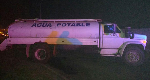 En Chachapa, recuperan pipa y 50 mil litros de combustible. Foto: Especial