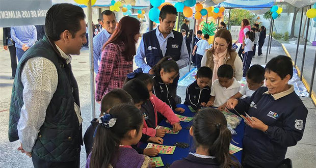 641 alumnos asisten a jornada de orientación alimentaria del DIF. Foto: Especial