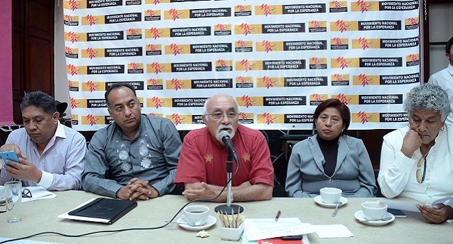 Integrantes del Movimiento Nacional por la Esperanza, en rueda de prensa