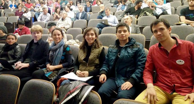 Alumnos de BUAP presentan estudios sobre “partícula de dios”. Foto: Especial