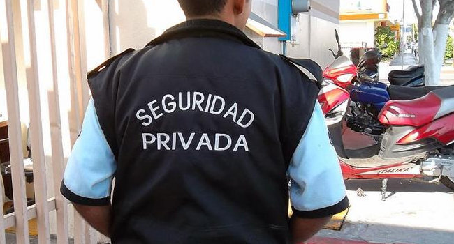 Vigilantes y vendedores entre las 10 vacantes más ofertadas . Foto: Canario