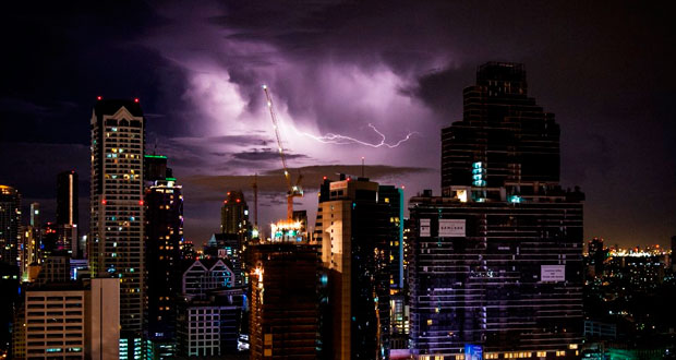 ¿Por qué se observaron luces en el cielo durante el temblor?