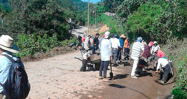 Realizan faena comunitaria en la comunidad Huilacapixtla