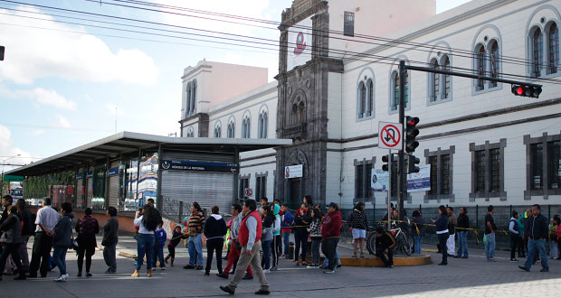 SEP y padres de Héroes de la Reforma buscan dónde retomar clases