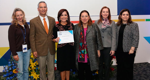 Sedif presenta en foro de Juconi Casa Jóvenes en Progreso