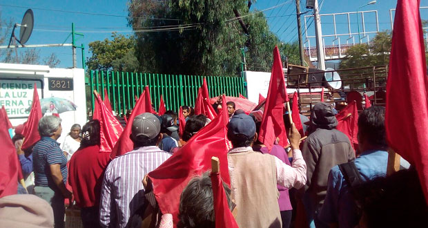 Exigen a CFE de Tehuacán presupuesto para electrificar 40 colonias