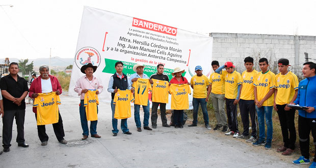 Ayuntamiento de Tlapanalá inaugura obras en escuela e iglesia
