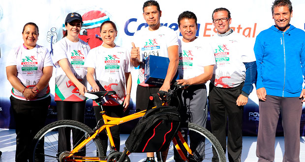 En tercera Carrera por la Salud, participan más de 4 mil poblanos