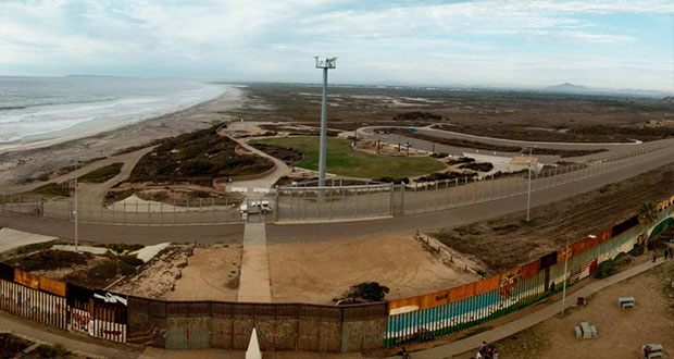 Trump irá a California para ver prototipos del muro fronterizo