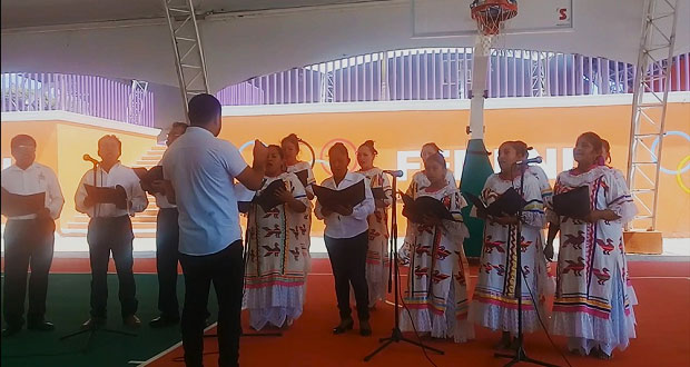 Asambleístas presentan bailes y canciones populares en Tecomatlán