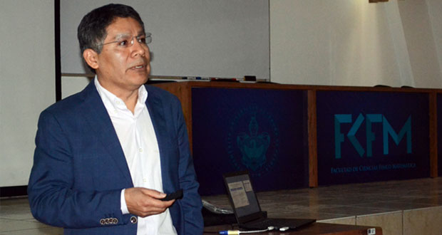 En BUAP, especialista explica efectos de la radiación en sólidos