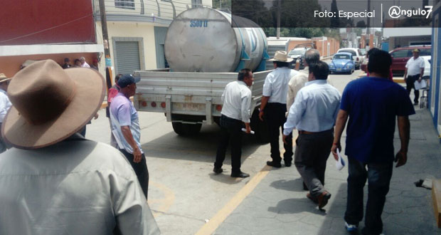 Vecinos de Sanctórum hacen plantón por incumplimiento de obras