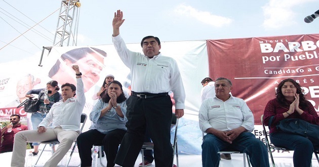 No más obras suntuosas en Puebla, sentencia Barbosa