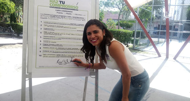 Karina Romero e Iván Galindo prometen revisar concesión de agua