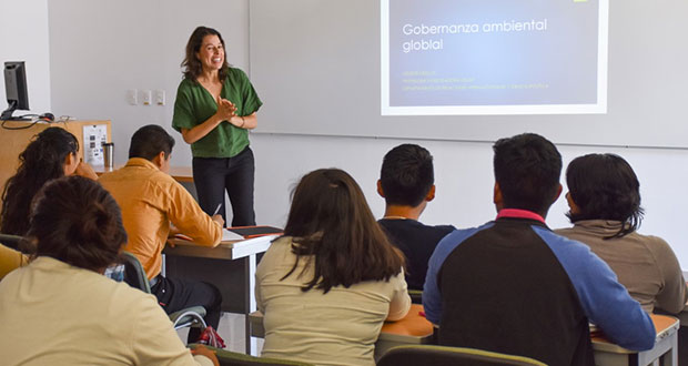 Imparten cátedra de gobernanza ambiental para generar diálogo