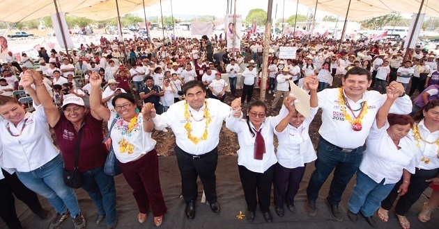 Promete Barbosa impulsar el campo de la mixteca poblana