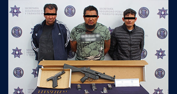Policías detienen a 3 por asesinar a persona en intento de asalto