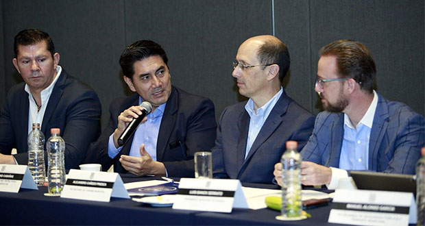 Banck intercambia experiencias con empresarios del sector turismo