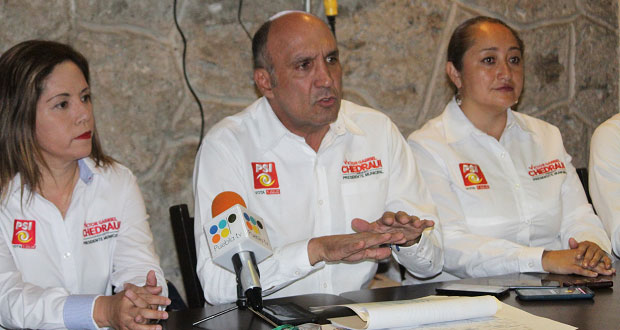 3 de 3 no condiciona mi participación en contienda: Víctor Gabriel
