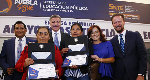 Gali anuncia recategorización de plazas en sector educativo