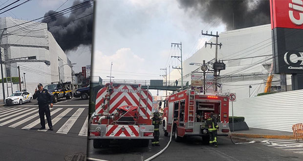 Controlan incendio en plaza Galerías Coapa en CDMX