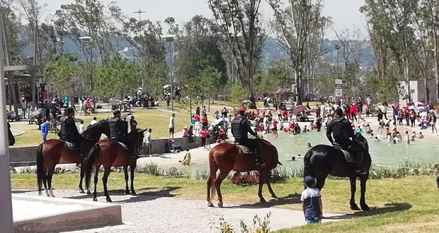 Tras cerrar para limpiar, acatan reglamento de lago de cristal en Amalucan. Foto: Ángulo 7