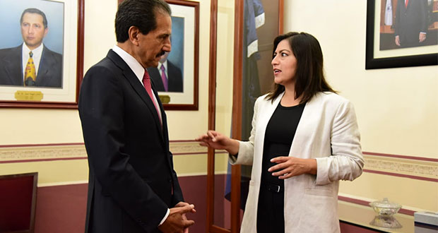 Rivera y Esparza acuerdan colaboración en proyectos educativos