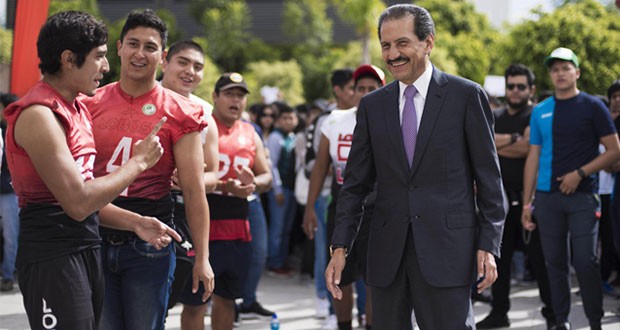 BUAP se compromete a impulsar talento de alumnos de nuevo ingreso