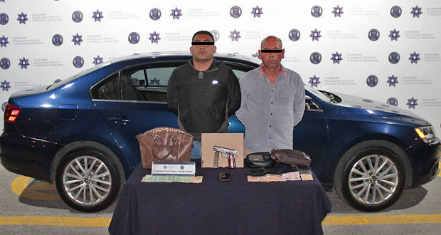 Detienen a dos probables asaltantes de negocio en Cristóbal Colón
