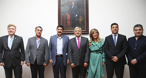 AMLO y 6 gobernadores acuerdan reducir IVA e ISR en frontera norte