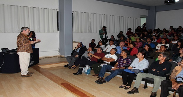Acceso a publicaciones científicas permite compartir el conocimiento: Peterson