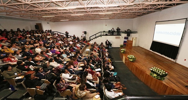 Salud capacita a encargados de cooperativas y tiendas escolares