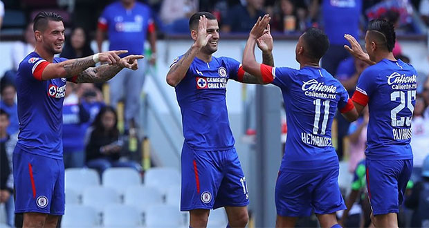 Cruz Azul sigue líder e invicto tras ocho fechas