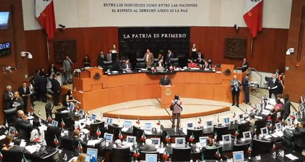 Morena en Senado plantea reforma para revocar mandato a gobernantes