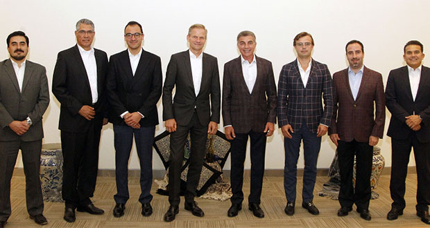 Gali y presidente de consejo de VW sostienen reunión