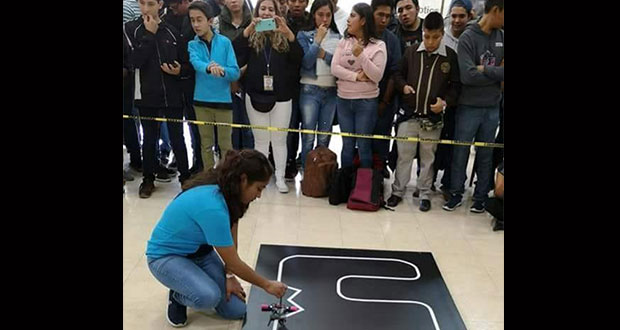 Alumnas de prepa BUAP ganan 3er lugar en concurso de robótica