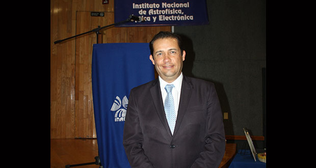 En Inaoe, experto habla sobre seguridad ante amenazas digitales
