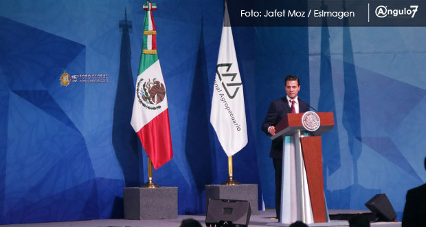 EPN, sin halagos a Puebla, presume que campo mexicano cambió con él