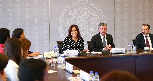 Gobierno estatal apoya estudios de 12 alumnos centroamericanos