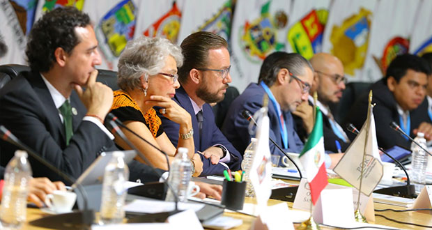 Banck promueve Mesa de Seguridad poblana en conferencia nacional
