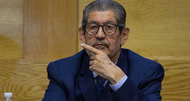 Por salud, renuncia a Banxico subgobernador Roberto del Cueto