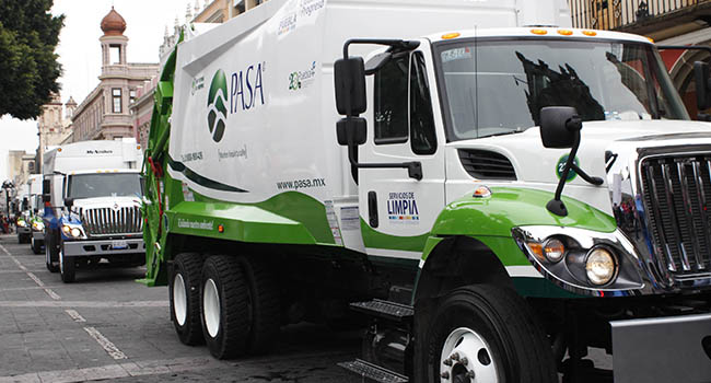 Habrá camiones de basura nuevos y recolección los domingos en Puebla: edil