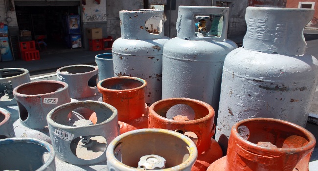 Baja $16 precio máximo de tanque de gas LP en Puebla capital; será de $353