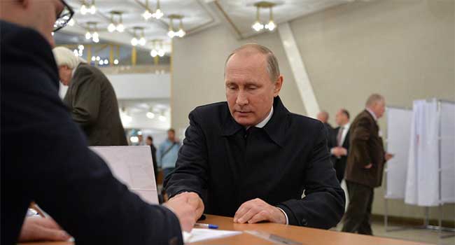 Vladimir Putin busca su reelección en Rusia como independiente