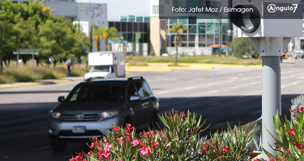 Con PRI en contra, Congreso local avala aplicar fotomultas a autos foráneos