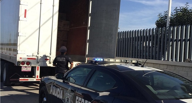 Policía Federal abate presunto ladrón de trailer en Tecamachalco