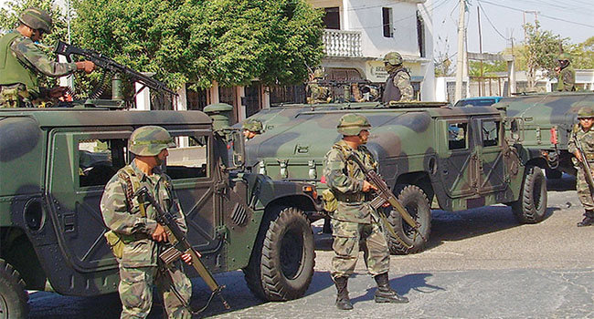En Serdán, enfrentamiento de militares y comando deja un herido